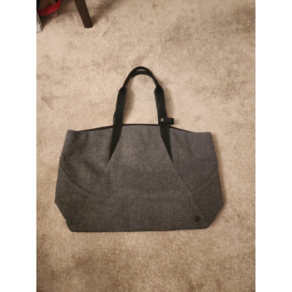 Lululemon All Day Gray Fabric Large Tote Bag w/ Extra Cosmetic Pouch - Picture 1 of 12